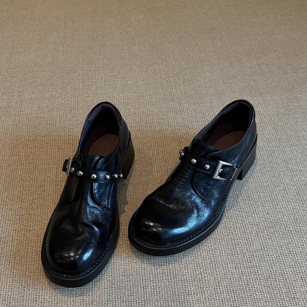 Fashion riveting British style small leather shoes brown small single shoes women's thick heel