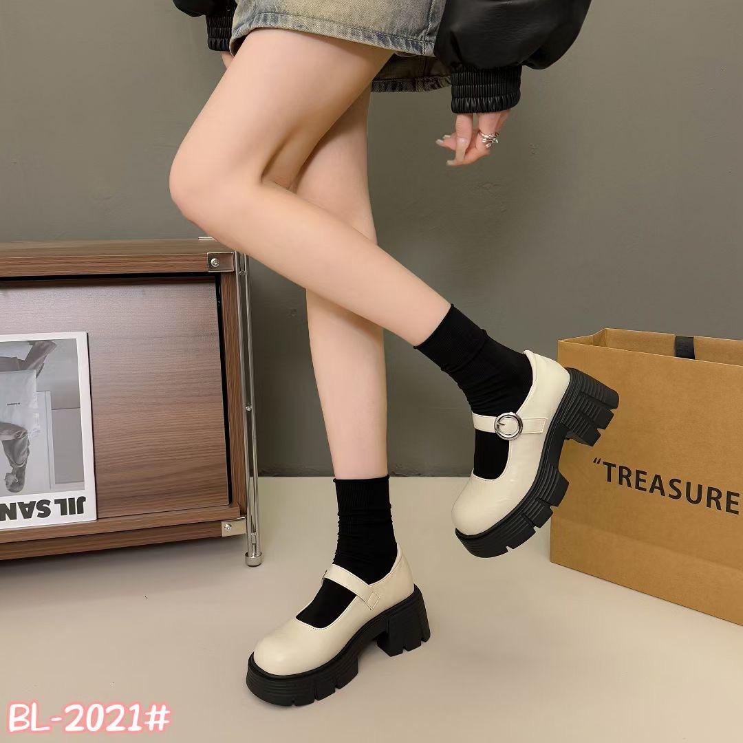 

Shorty Le French high heels women s 2025 new spring and autumn retro thick heel small leather shoes Japanese Mary Jane single shoes 40 абрикосовый