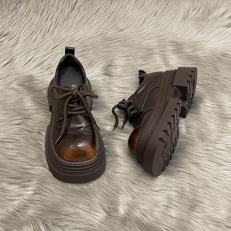 

Британский стиль ретро универсальные лоферы женские 2025 весна новые маленький толстый каблук толстая подошва увеличивающие рост мелкий вырез одинарная обувь 40 коричневый