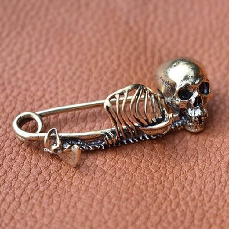 Halloween Skeleton Brooch Gothic Skull Enamel Pin Badge Brooch Couple Jewelry