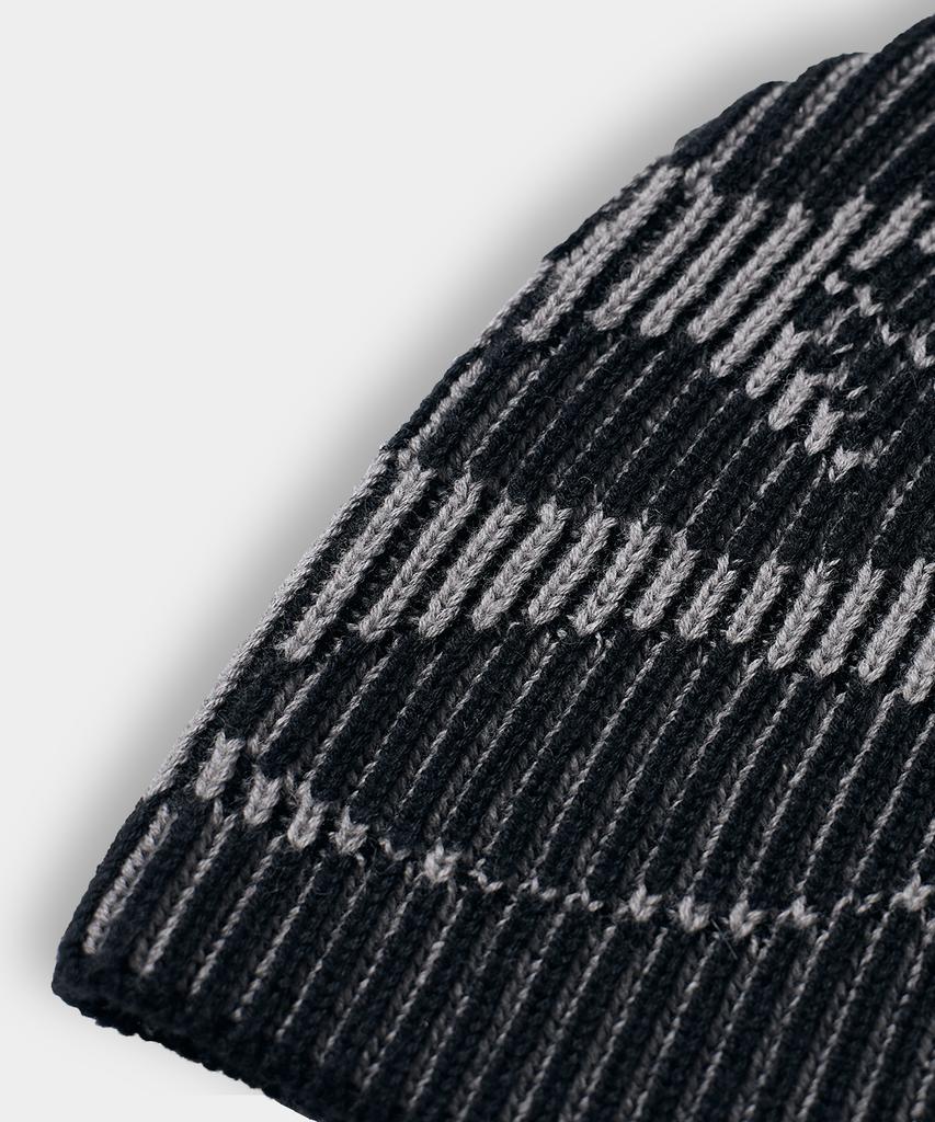 Dimiteulibeullaeg Vlad Symbol Logo Two-Tone Knit Beanie_Black