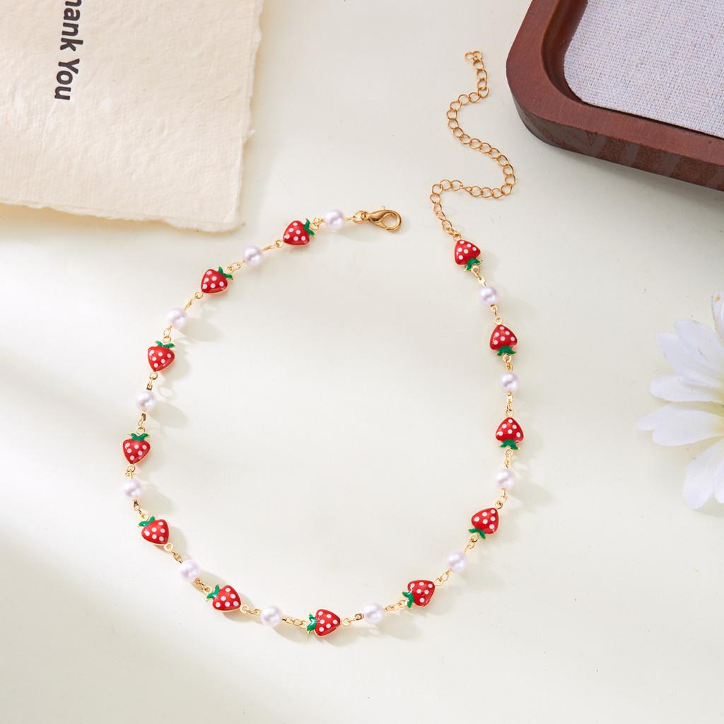 Letní náhrdelník s jahodovým ovocem na slitinovém řetízku pro běžnou dámskou módu