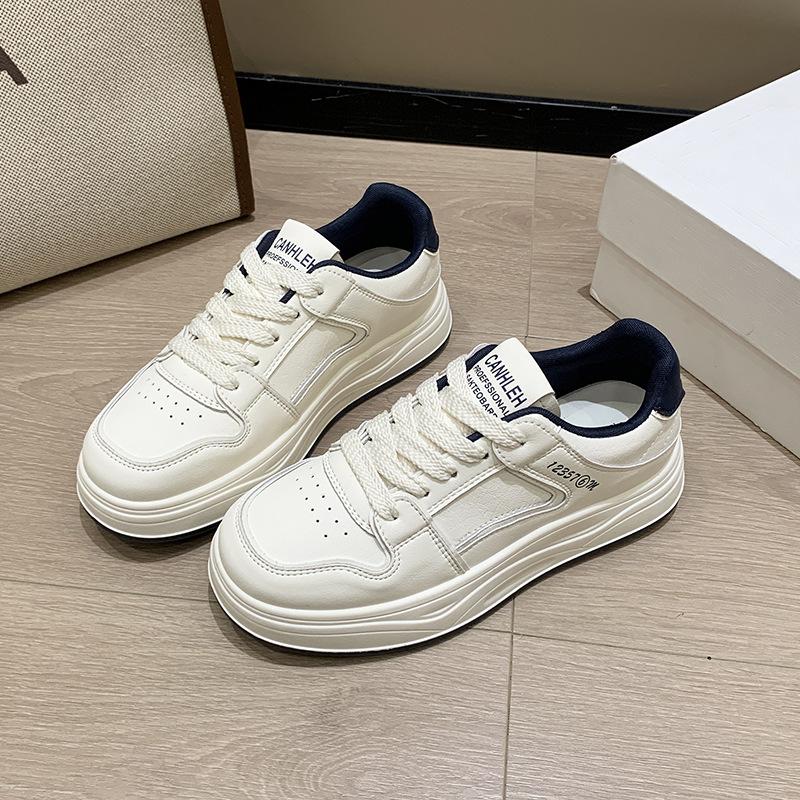 Little white shoes women's spring and autumn 2025 new thick baseplate shoes versatile small height increase casual sports muffin shoes