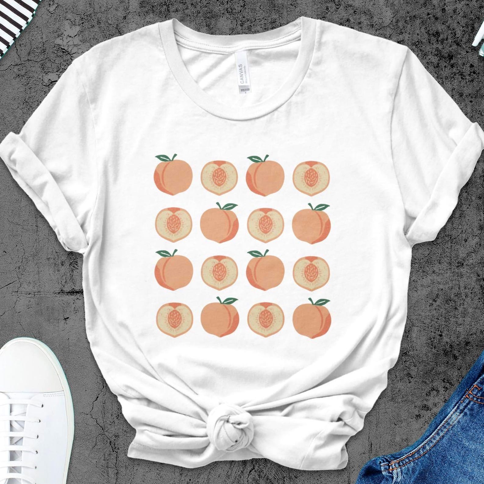 Peach Fruit Vintage Shirt | Retro Peach Tee | Peaches Graphic TShirt | Summer Peach T-Shirt | Gift for Beach Lovers | Vacation Present S