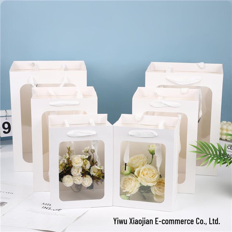 Průhledná dárková taška z kraftového papíru na květiny a dárky