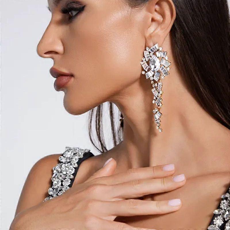 Luxury shining long rhinestone earrings ins internet celebrity retro alloy diamond earrings exaggerated earrings silver