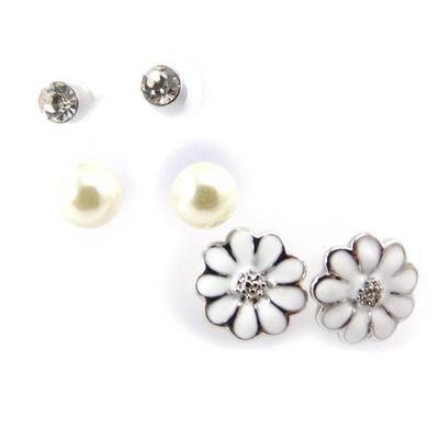 [K0288] - 3 Pairs of Ivory White 'Flora' Earrings