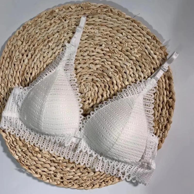 Sexy krajková podprsenka s trojúhelníčkovými košíčky Dámská podprsenka s kosticemi Zapínání vpředu Podprsenka s kosticemi na horním dílu Sladká Pohodlná Lehká Prodyšná