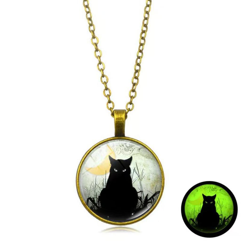 Fashionable Cute Black Glow-in-the-Dark Glass Pendant Keychain Accessory