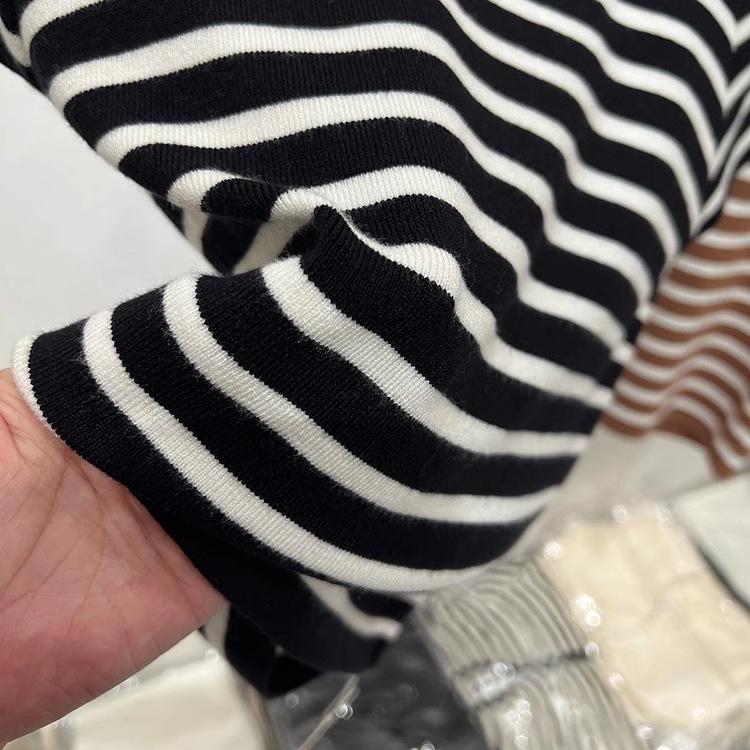 Women's 2026 Striped Patchwork Short-Sleeve Knit Top