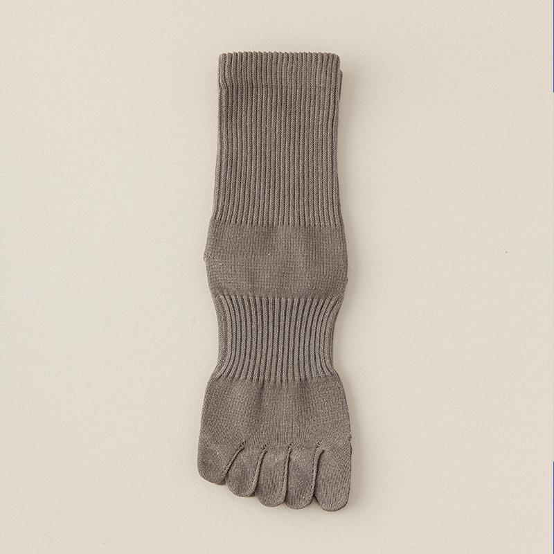Female Spring and Autumn Leisure All Match Pure Color 10A Antibacterial Deodorant Perspiration Long Five Finger Socks