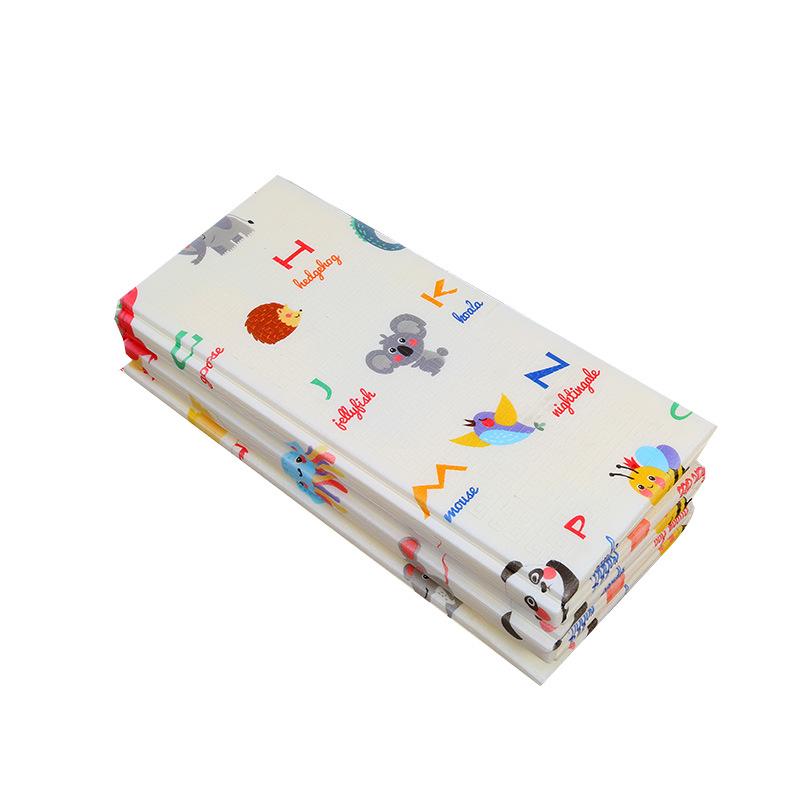 4cm Thick Foldable XPE Baby Crawling Mat - Cold-Insulating and Durable Floor Mat