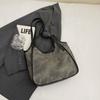 High-value large-capacity handbag 2025 winter new underarm tote bag for women