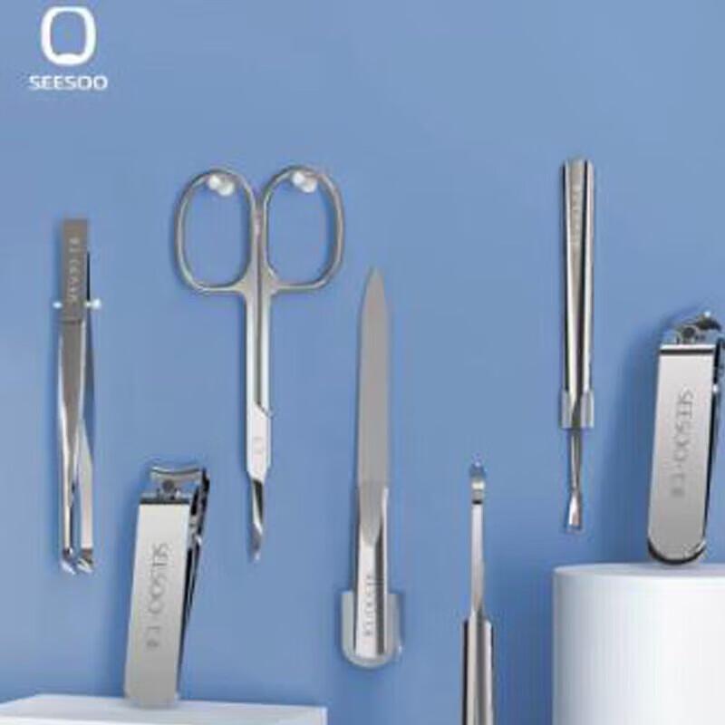 7s Dazzling 6-Piece Nail Care Set