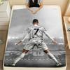 Coperta Ponderata Grafica 'RONALDO' Numero 7 Giocatore di Calcio Dinamico - Morbida e Accogliente Coperta in Microfibra con Design Bianco e Nero