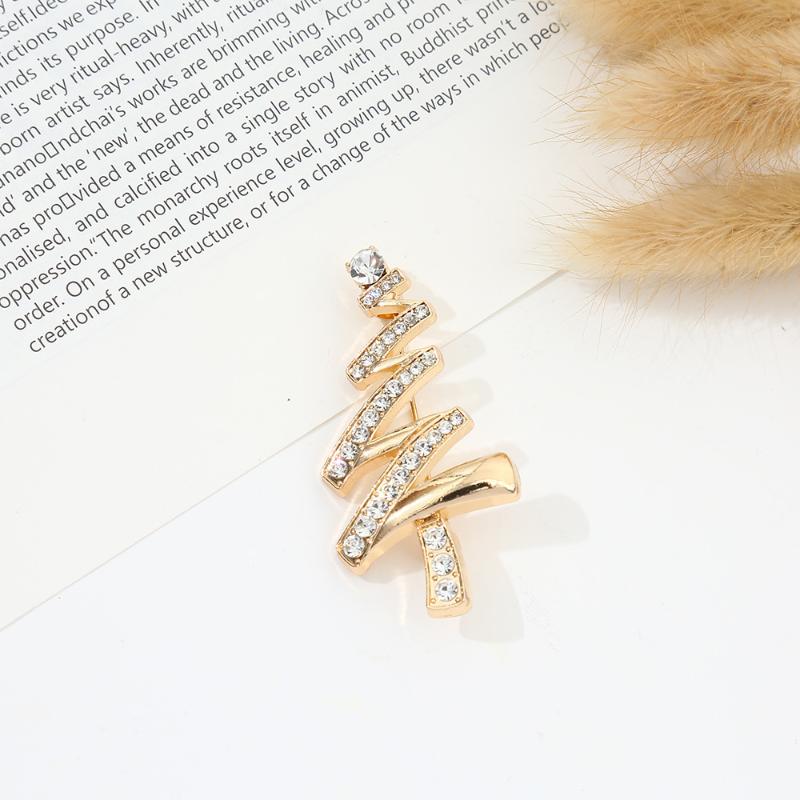 Luxury Rhinestone Christmas Tree Brooch Elegant Refined Brooch Women Collar Pins Brooches Versatile Jewelry Xmas Gifts