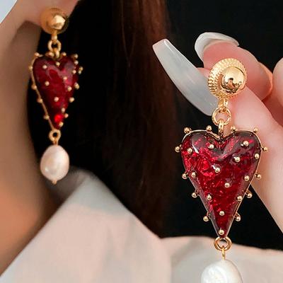 1 Par de Brincos Vintage Elegantes de Pérola em Forma de Coração, Presente de Luxo para o Dia dos Namorados, Natal, Adequado para Uso Diário e Reuniões de Mulheres