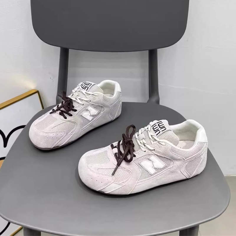 Retro Flat-bottomed Versatile Sports Moral Training Shoes Breathable Casual Board Shoes Women's Autumn 2025 New Mesh Forrest Gump Shoes