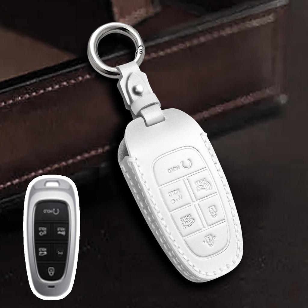Moderne Autoschlüsselhülle STARIA/SONATA Lederschutzhülle mit Schnalle. Stilvolles und praktisches Accessoire für Ihren Autoschlüssel.