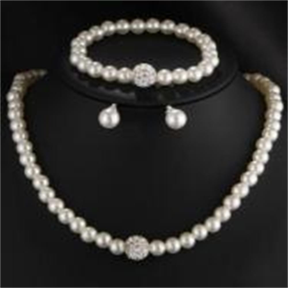 

Pearl jewelry set Women s necklace earrings bracelet three-piece set for mother gift beautiful wedding photo accessories