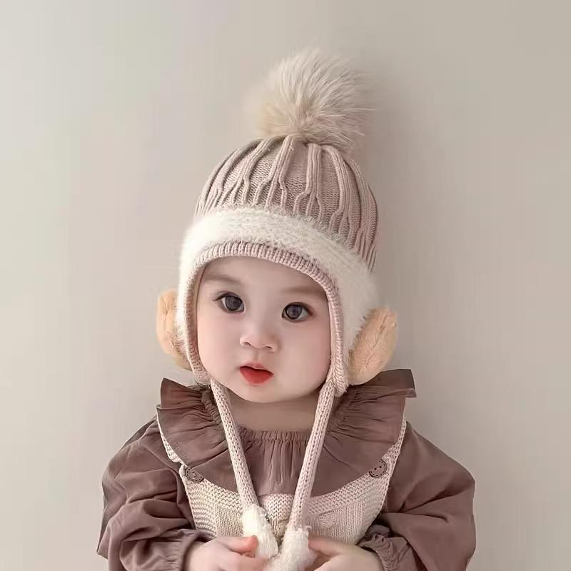 Infant Cute Warm Knitted Hat with Ear Protection for Boys & Girls - Ideal for Autumn & Winter.
