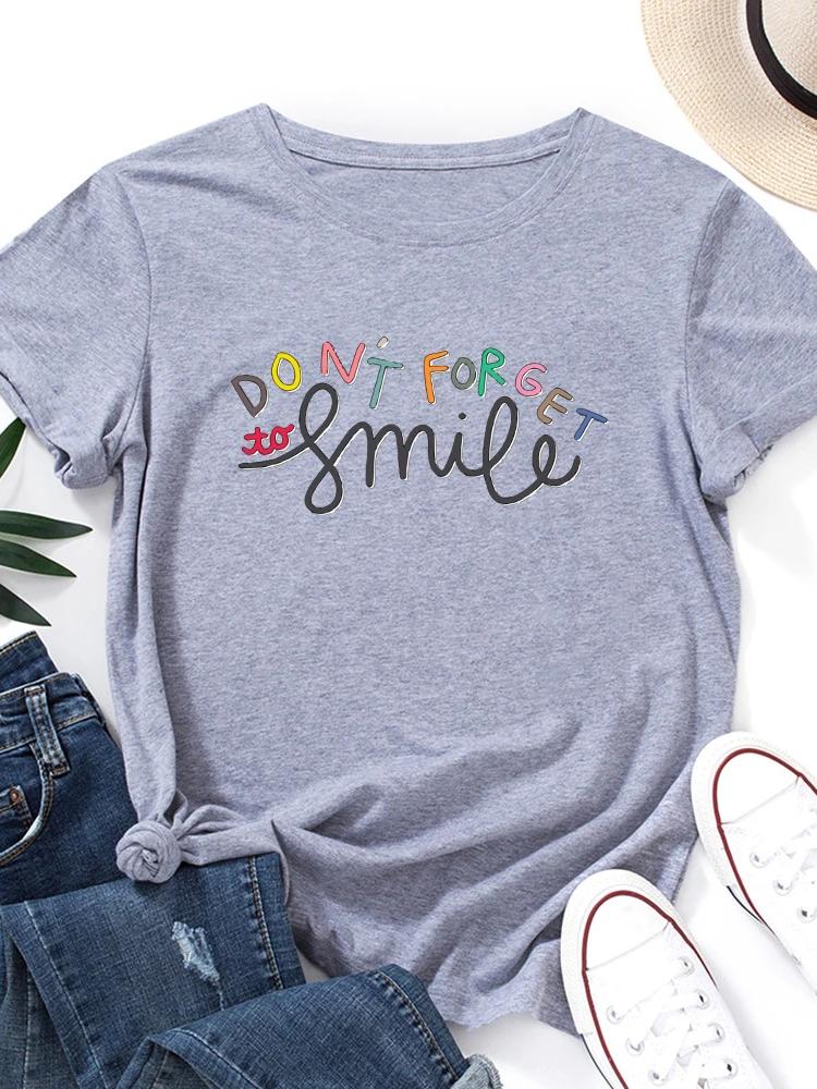 Vergiss das Lächeln nicht Aufdruck Damen T-Shirt Kurzarm O-Ausschnitt Locker Damen T-Shirt Damen T-Shirt Oberteile Kleidung Camisetas Mujer