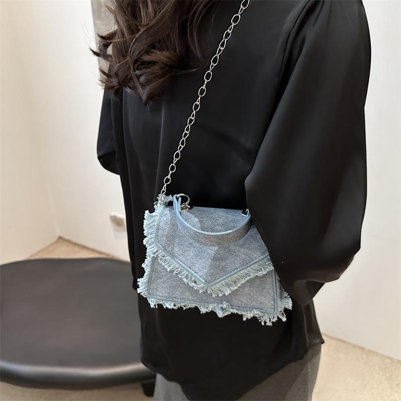 Fashion Handbag Niche Design Shoulder Bag Bag Women's Messenger Bag New Armpit Bag Personalized Small Square Bag