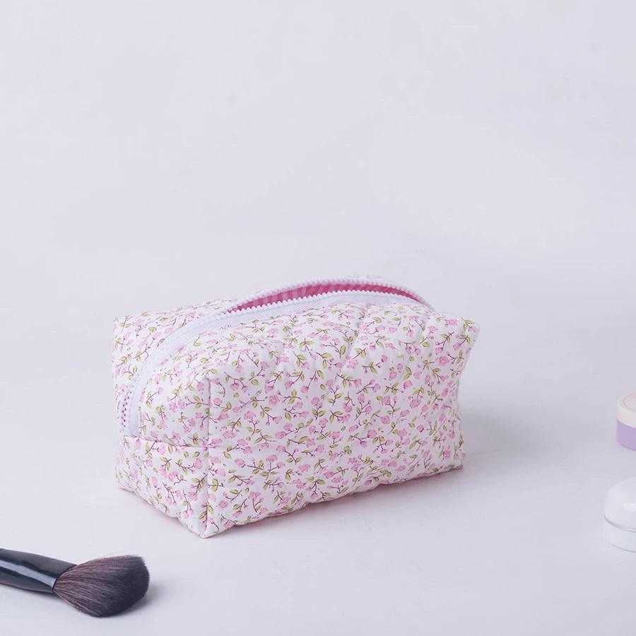 Storage Organizer Floral Puffy Quilted Makeup Bag Flower Printed Cosmetic Pouch Large Travel Cosmetic Bag Makeup Accessory