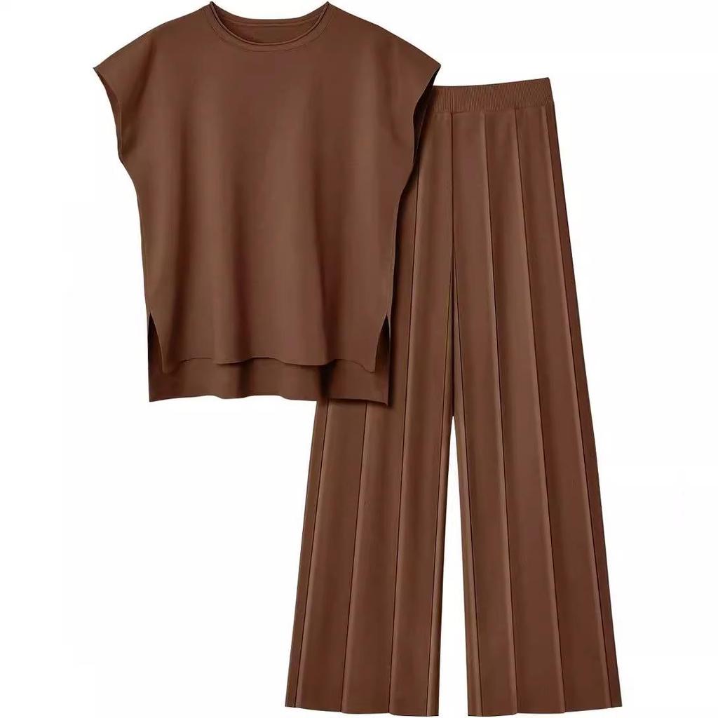 2024 Women's Knitted Casual Suit: Sleeveless Vest Sweater & Wide-Leg Pants Two-Piece