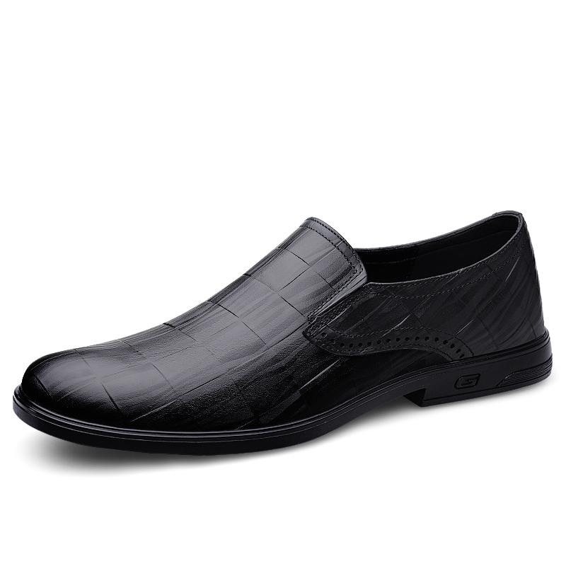 Fashion Solid Color Leather Men Casual Shoes New Designer Dress Shoes Fashion British Business Loafers Genuine Leather Man Oxford Shoes