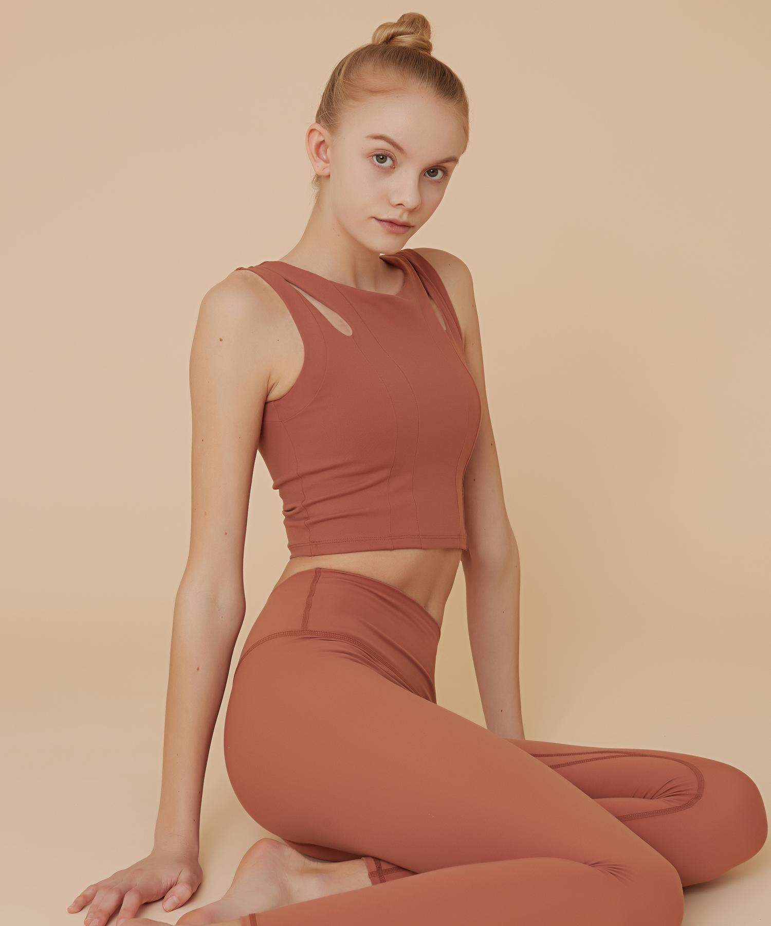 Reina Mora Challenging Tank Top Matrix Light Orange/[L-66.5-77] T373 (Pad Included)