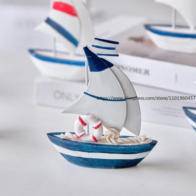 Kleines Boot im mediterranen Stil, eisenbeschichtet, kreatives Heimdekorationsornament, buntes kleines Boot, Mini-Segelboot-Geschenk