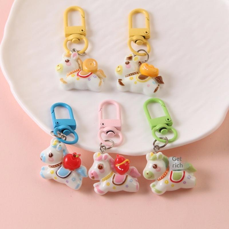 1/5ks Roztomilý Kreslený Poník Klíčenka Kreativní Kawaii Pryskyřice Kůň Závěsné Dekorace Batohu Příslušenství Dárky Roku Koně