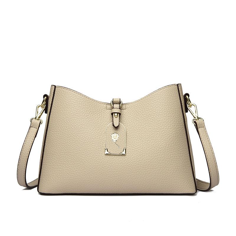 Simple and Fashionable Single-shoulder Crossbody Bag, High-quality Armpit Large-capacity Commuter Bag