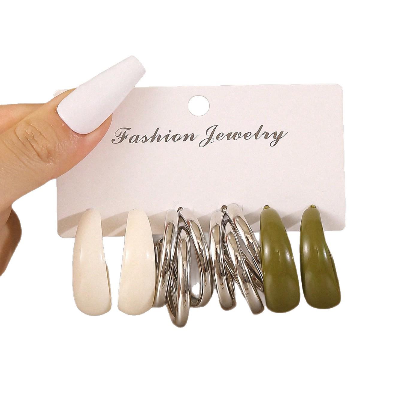 European and American Multi-color Resin C-shaped Earrings Set for Women