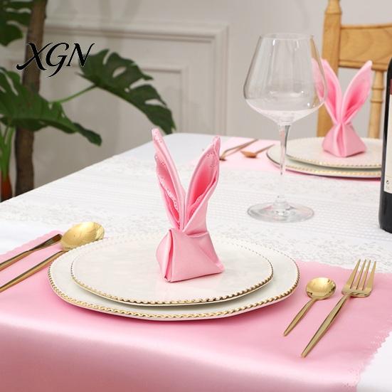 Wrinkle Resistant Napkins Scalloped Satin Napkin, Solid Color Glossy Cloth 17x17 Inch Silk Texture Reusable Silky Dinner Napkin for Weddings