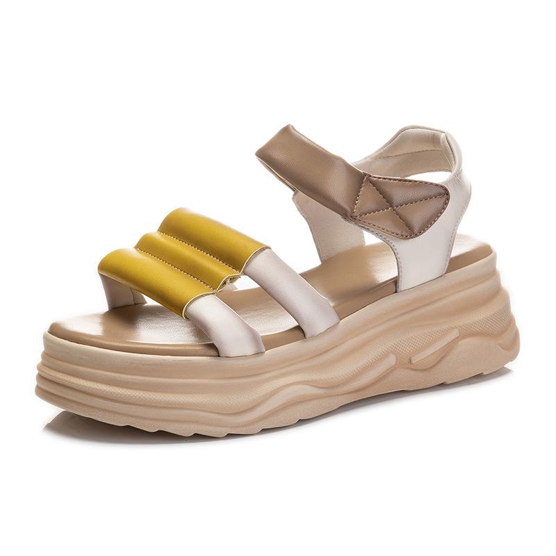 Leather platform sandals women's outer wear 2025 summer new women's retro versatile beach shoes heightening fashion women's shoes