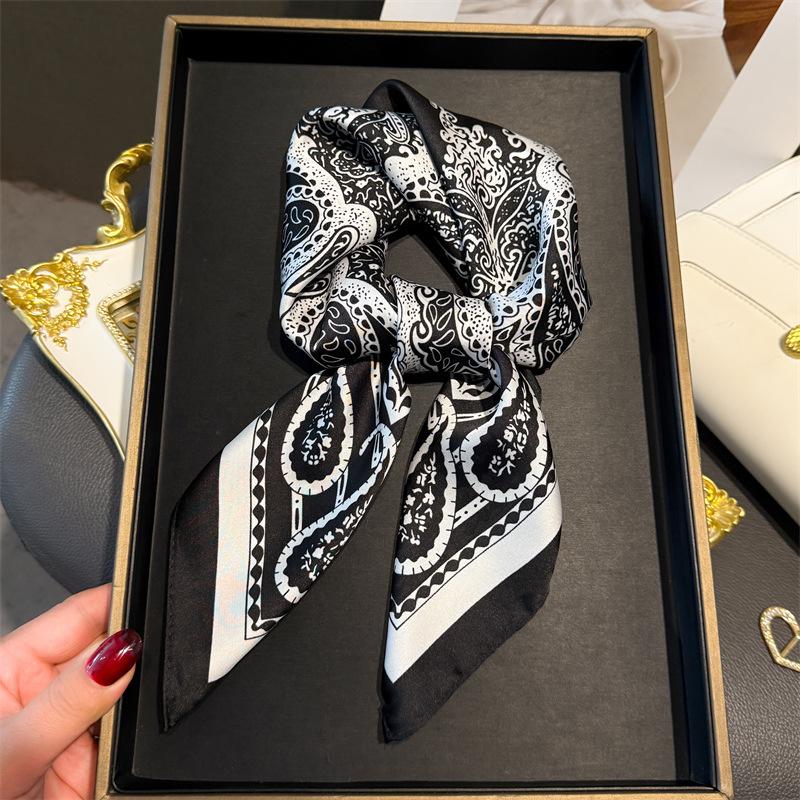 Luxury Paisley Design Silk Square Scarf Women Satin Shawls Neckerchief Smooth Scarves Summer Bandana Hjiab Wrap Foulard