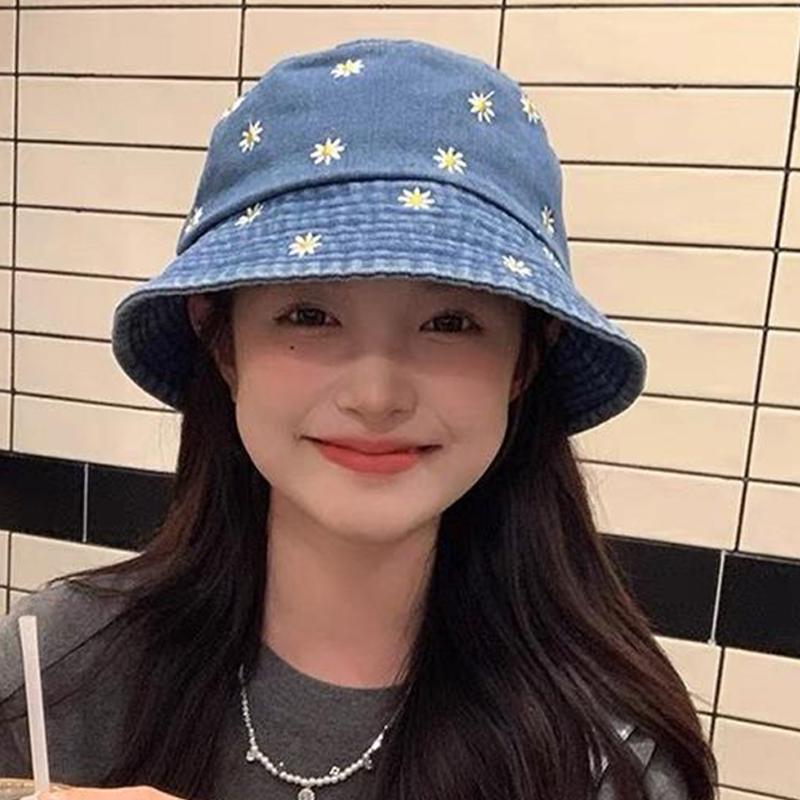 Chrysanthemum Embroidered Cowboy Smiling Face Fisherman Hat Women'S Sunshade Hat