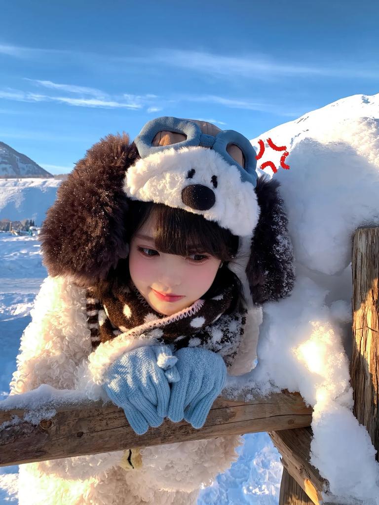 CP cute Snoopy puppy ears plush flight hat men's and women's plush thermal ear cap