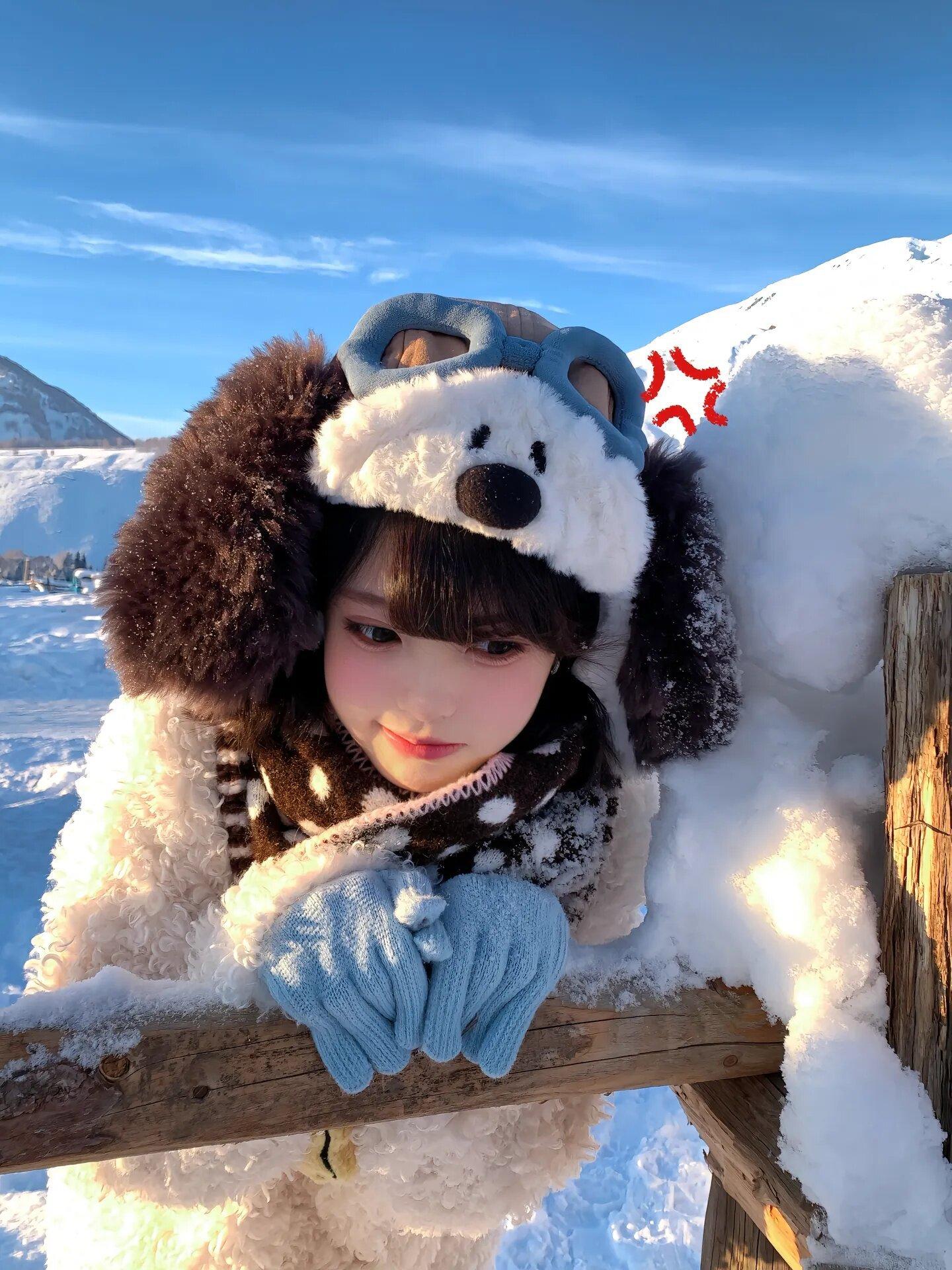 

CP cute Snoopy puppy ears plush flight hat men s and women s plush thermal ear cap One size fits all