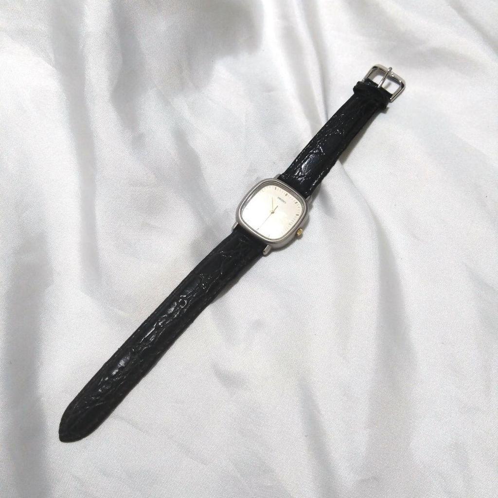 [USED] Rare simple SEIKO watch with replaced battery