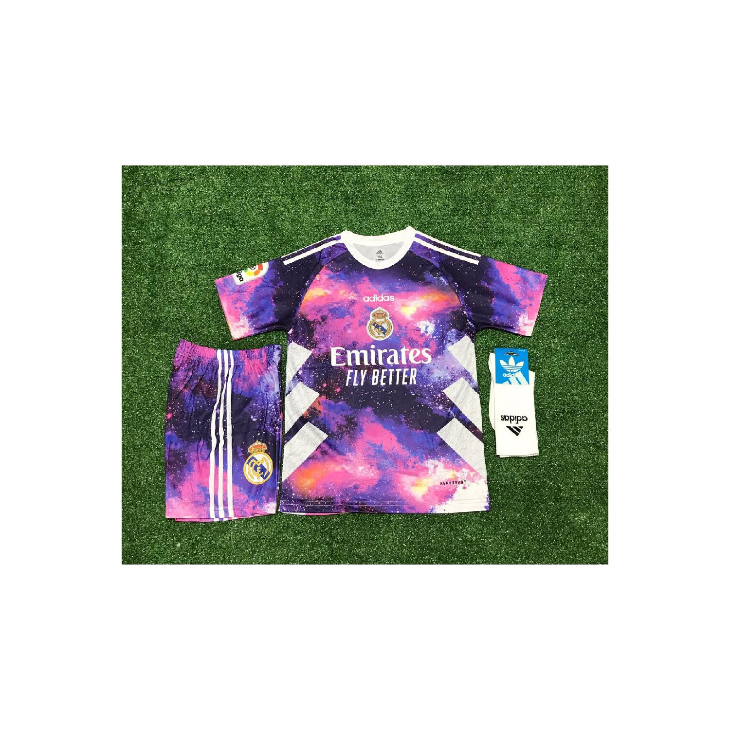 

Реал Мадрид, сезон 2022/23, детские трикотажные шорты Vini Jr, комплект из 3 носков