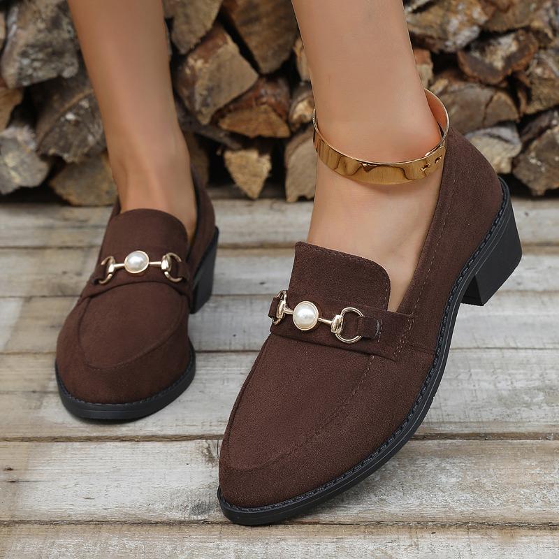 Fashion Women Pumps 2025 Spring Autumn New Pearl Square Heel Loafers for Woman Plus Size Retro Suede Pointed Commuter Slip-On Shoes