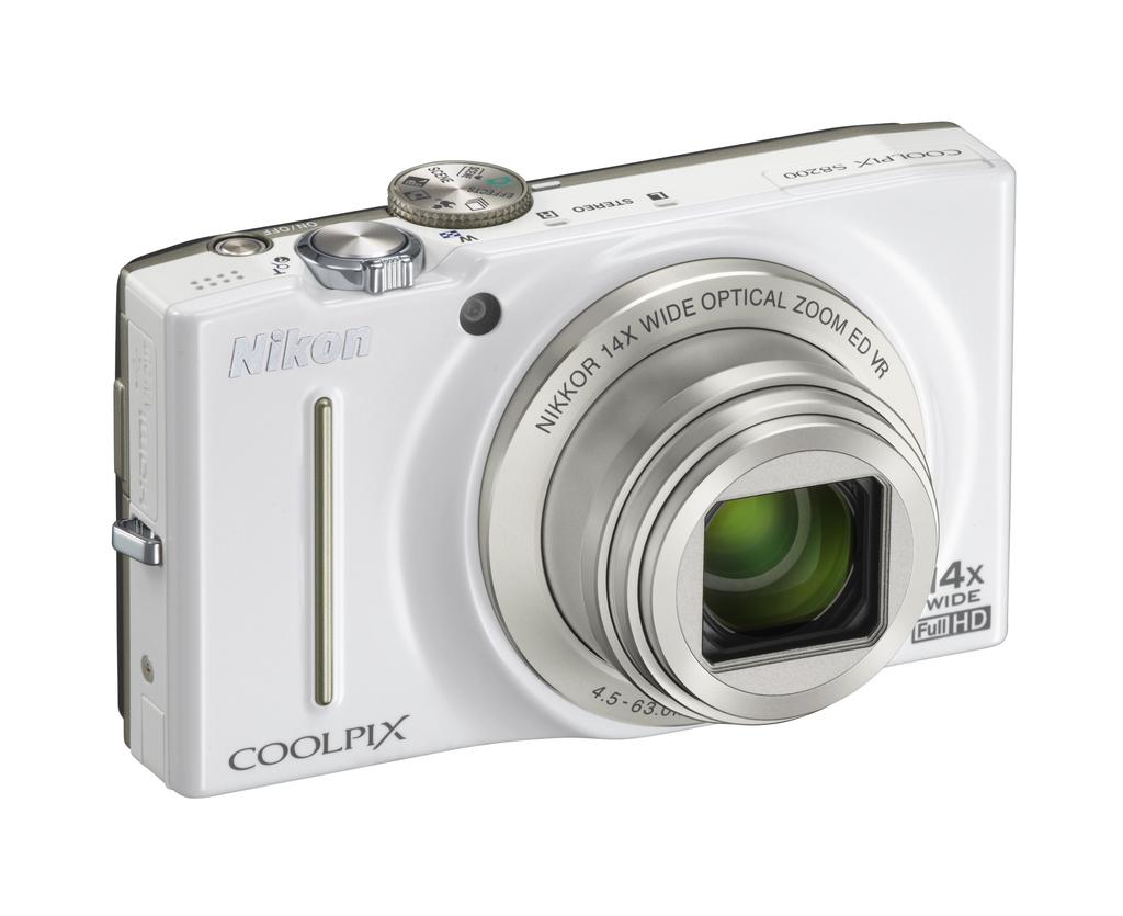 Nikon COOLPIX S8200 Digitalkamera, Naturweiß