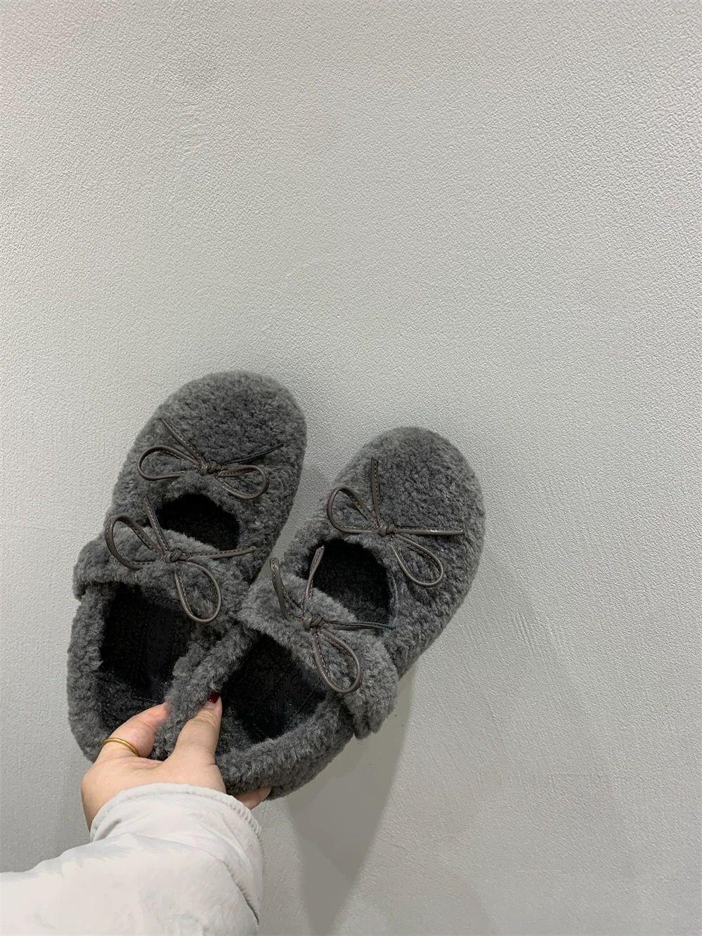 

Bow thick-soled fluffy shoes for women s outer wear 2025 autumn and winter new inner height-increasing women s shoes shallow mouth Mary Jane shoes 40