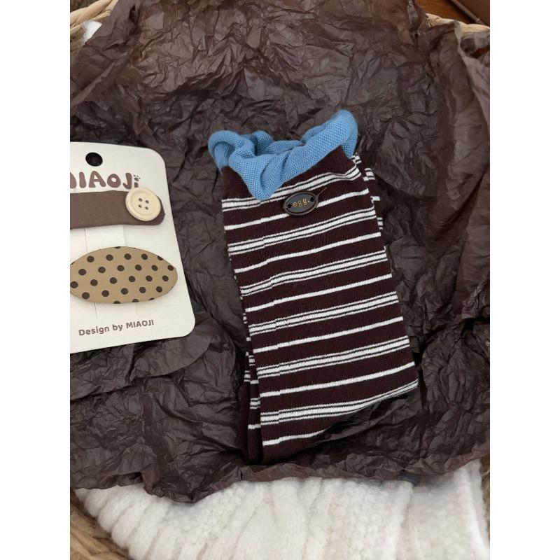 Ladies Spring and Autumn Vintage Button in The Drum Pile Cotton Socks