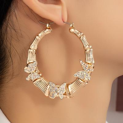 1 Pair Retro Large Hoop Earrings, Exquisite Smooth Embossed Carved Pattern Aesthetic Earrings