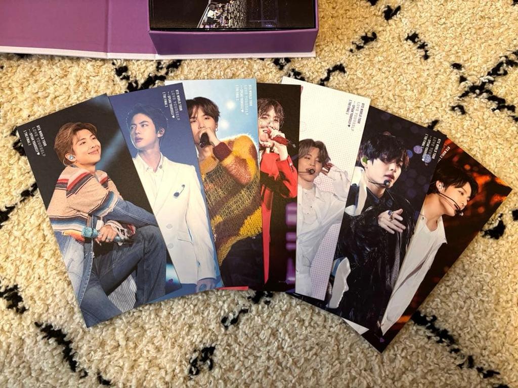 [USED] BTS WORLD TOUR 'LOVE YOURSELF' DVD