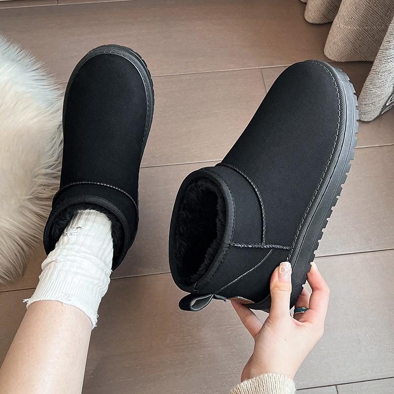 Winter Snow Boots Women's New Thick-soled Non-slip Short Boots Piled and Thickened Warm and Cold-resistant Large Cotton Shoes
